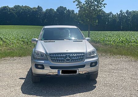 Mercedes-Benz ML 500 4MATIC -