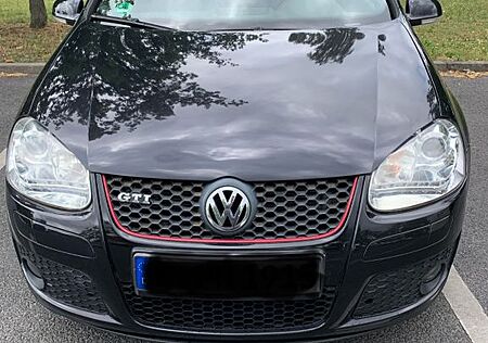 VW Golf Volkswagen GTI Automatik schwarz