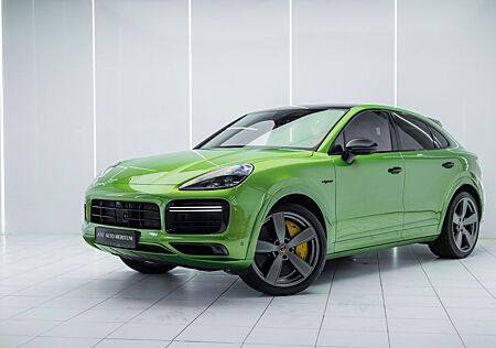 Porsche Cayenne Coupe Turbo S E-Hybrid