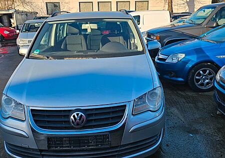 VW Touran Volkswagen Trendline