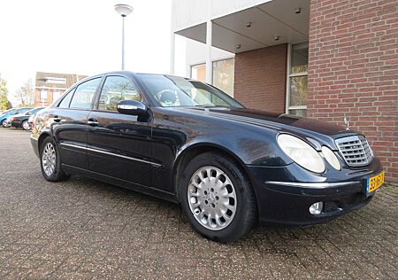 Mercedes-Benz E 240 E Limousine Automatic