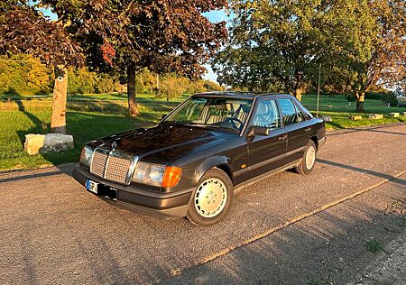 Mercedes-Benz 200 gebraucht kaufen Mercedes-Benz 200 200E W124 Wenige KM, Historie bekannt