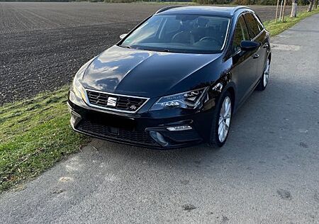 Seat Leon 2.0 TDI ST FR mit Panorama,CarPlay