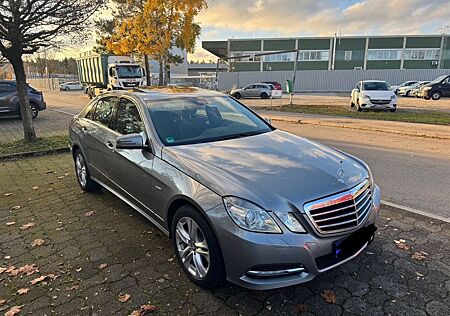 Mercedes-Benz E 350 CDI 4MATIC BlueEFFICIENCY AVANTG. AVAN...