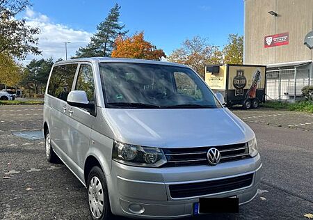 VW T5 Caravelle Volkswagen Gepflegter T5 2.0 TDI viel Platz, Klima, AH