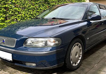 Volvo V70 2.4 D5 Momentum