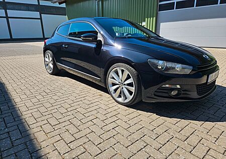 VW Scirocco Volkswagen 2.0 TDI DSG R-line