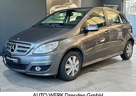 Mercedes-Benz B 180 *KLIMA*SHZ*8-FACH BEREIFT*MODELLPFLEGE