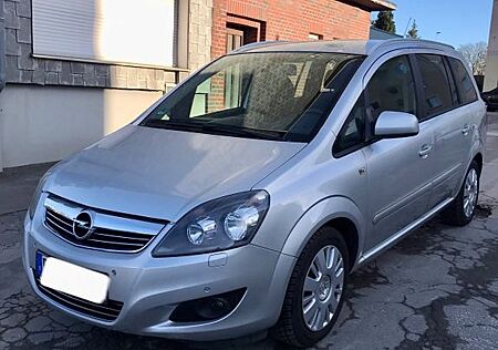 Opel Zafira 1.6 CNG Klima SHZ PDC AHK 8Fach Neu Tüv