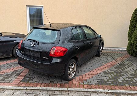 Toyota Auris Klima / 8fachbereift/