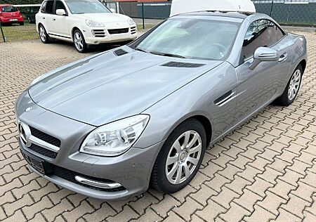 Mercedes-Benz SLK 250 CDI Airscarf ILS Comand Panorama SHZ