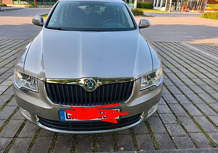 Skoda Superb 2.0 TDI 125kW DSG Ambition Ambition