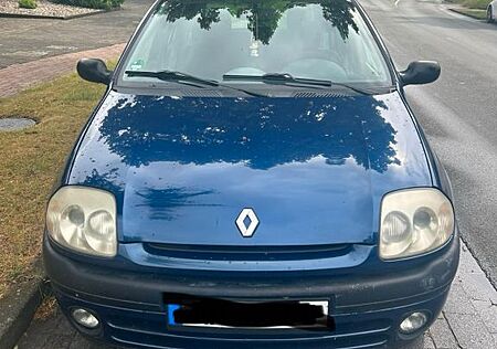 Renault Clio 1.2 16V TÜV neu