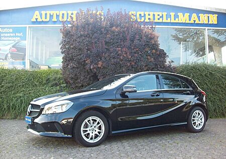 Mercedes-Benz A 180 Style Alu Klima PDC+Kam+Parkassi SHZ Navi