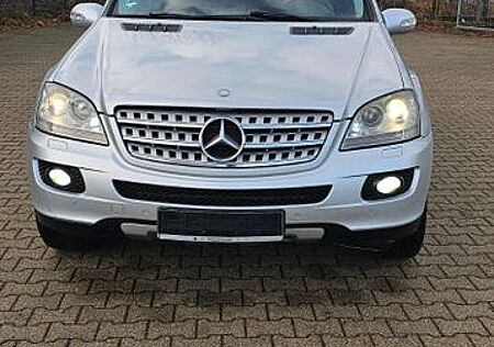Mercedes-Benz ML 320 ML320 CDI 4MATIC Viele Teile neu, Turbolader neu