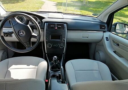 Mercedes-Benz B 180 CDI -