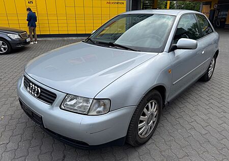 Audi A3 1.6 Automatik/ Klima/ 2 Hand/ TÜV Neu/ Garant