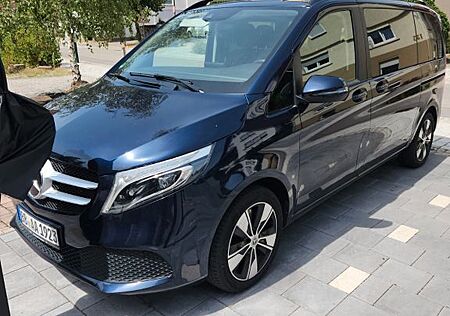 Mercedes-Benz V 220 d EDITION LED SHZ Distronic 7 Sitzer Navi