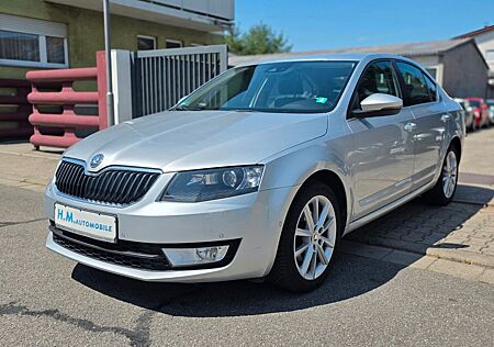 Skoda Octavia 1.4 TSI Lim. Elegance/Navi/Leder/BiXenon