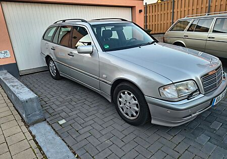 Mercedes-Benz C240T 6 Zylinder S202