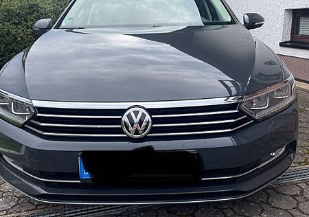 VW Passat Variant Volkswagen 2.0 TDI BMT Highline Variant ...