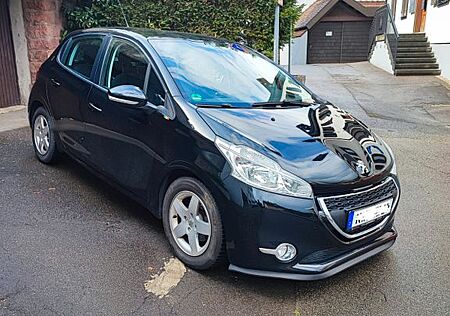 Peugeot 208 1.4 Allure 95 VTi Allure