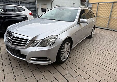 Mercedes-Benz E 220 T BlueEFFICIENCY AVANTGARDE Automatik