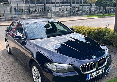 BMW 525d A - *HEAD-UP* *NAVI-PRO* *SCHDACH* *STHZ*