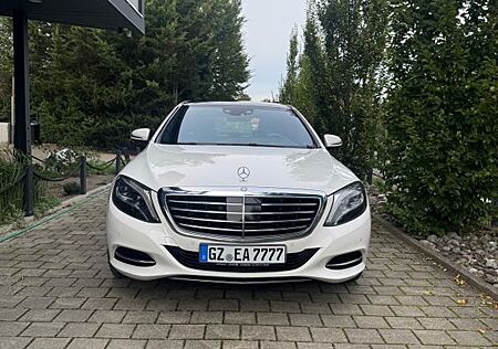 Mercedes-Benz S 500 4MATIC + Vollaustattung+Head Up+Nachtsicht