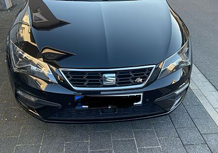 Seat Leon ST 1.8 TSI 132kW Start&Stop FR DSG FR Pano,