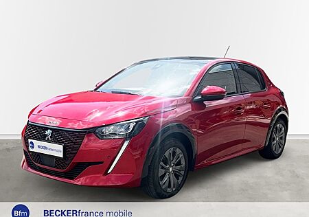 Peugeot e-208 e- Allure Elektromotor 136*Kamera*Panorama
