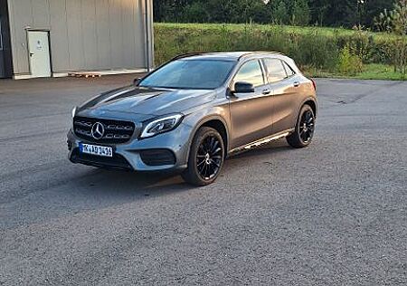 Mercedes-Benz GLA 250 4MATIC AMG-Sportpaket MB100 Garantie