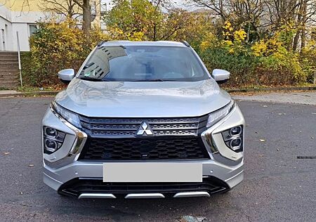 Mitsubishi Eclipse Cross 2.4 PLUG-IN HYBRID 4WD Select ...