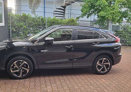 Mitsubishi Eclipse Cross 2.4 PLUG-IN HYBRID 4WD Basis Basis