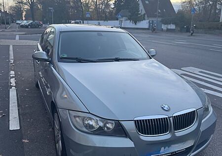 BMW 325i - Automatik, PDC