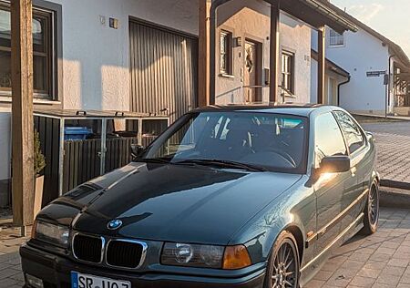 BMW 323ti Compact -