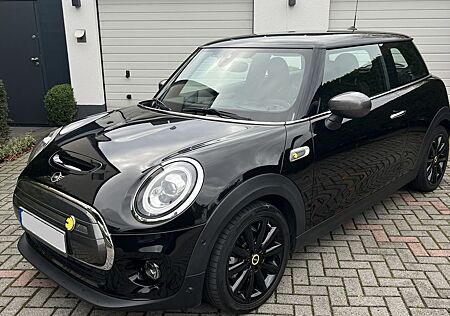 Mini Cooper SE Trim L, TÜV neu, Service 1 Jahr incl