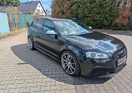 Audi RS3 Top 2.5 TFSI S-tronic quattro / Kein Tuning