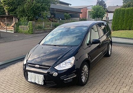 Ford S-Max 1,6 EcoBoost Titanium Titanium