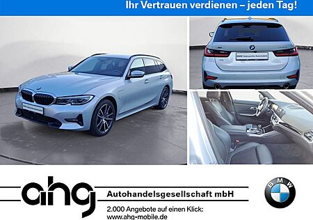 BMW 330e xDrive Touring Sport Line Aut. Navi Panoram