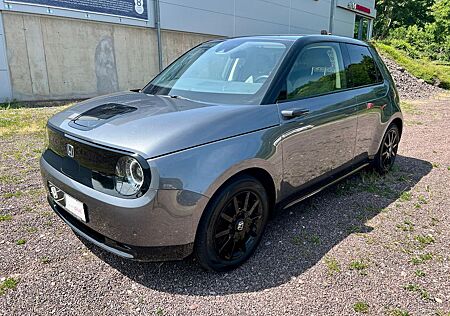 Honda e Base