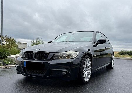 BMW 318i - Sportpaket/ sehr gepflegt /TÜV Neu