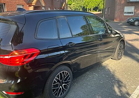 BMW 2er 218 Gran Tourer 218d xDrive Advantage Advantage