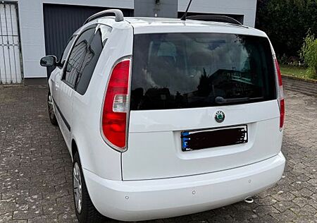 Skoda Roomster 1.2l TSI 63kW Ambition Plus Edition...