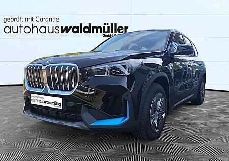 BMW iX1 xDrive30