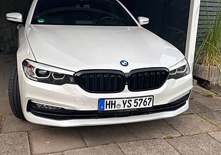 BMW 530d xDrive Touring A -