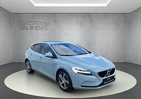 Volvo V40 2.0 Momentum Navi/LED/PDC/RFK/Tüv Neu