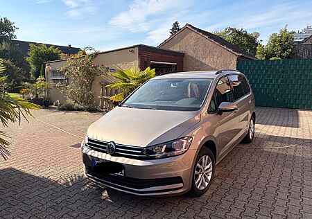 VW Touran gebraucht kaufen VW Touran Volkswagen 1.6 TDI Comfortline / Garagenfahrzeug