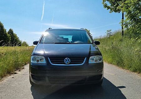 VW Touran Volkswagen 2.0 TDI Highline Highline