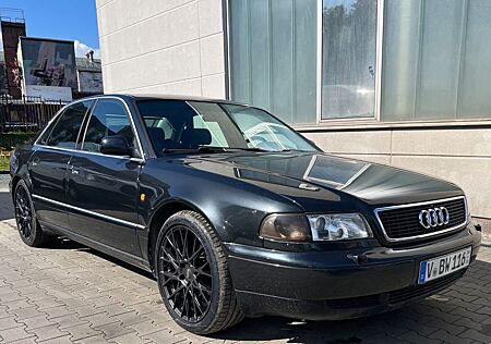 Audi A8 2.8 quattro tiptronic